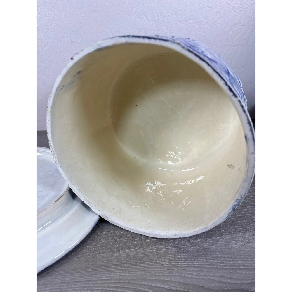 Unbranded antique majolica